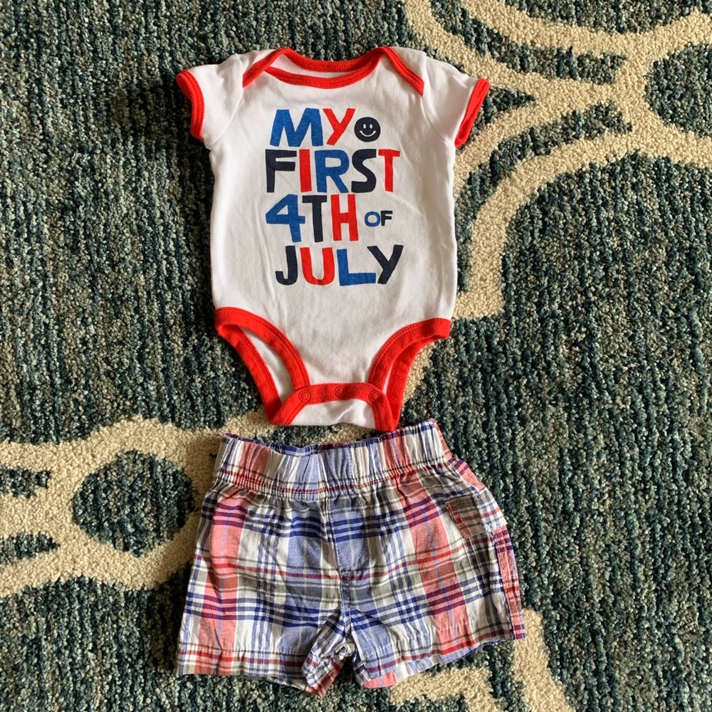 Like new July 4th outfit Carters 3 months